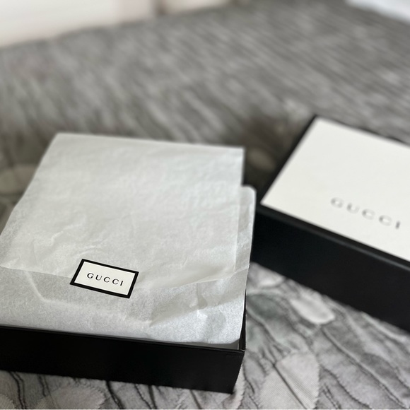 Brown Gucci Belt 75size - Picture 5 of 6